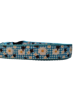 Daisy Bee Gingham Nylon Dog Collar
